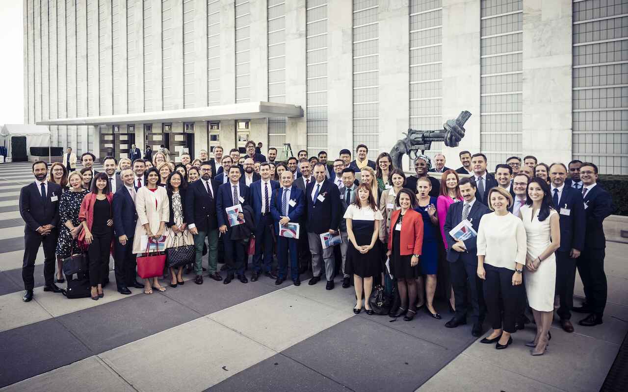 Munich Young Leaders vor dem UN Hauptquartier
